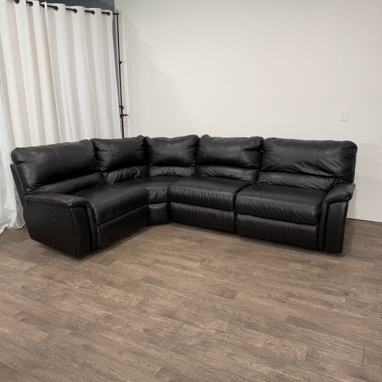 La-Z-Boy Black Leather Reclining Sectional! Image #1 | Ivy Store