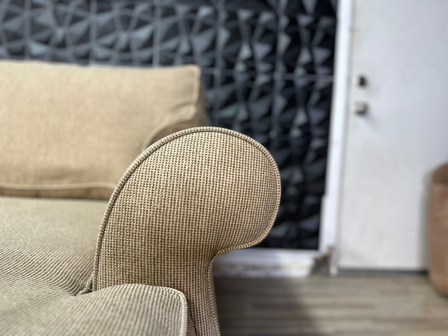 Free Delivery- Broyhill beige U shaped sectional couch image | Ivy Store
