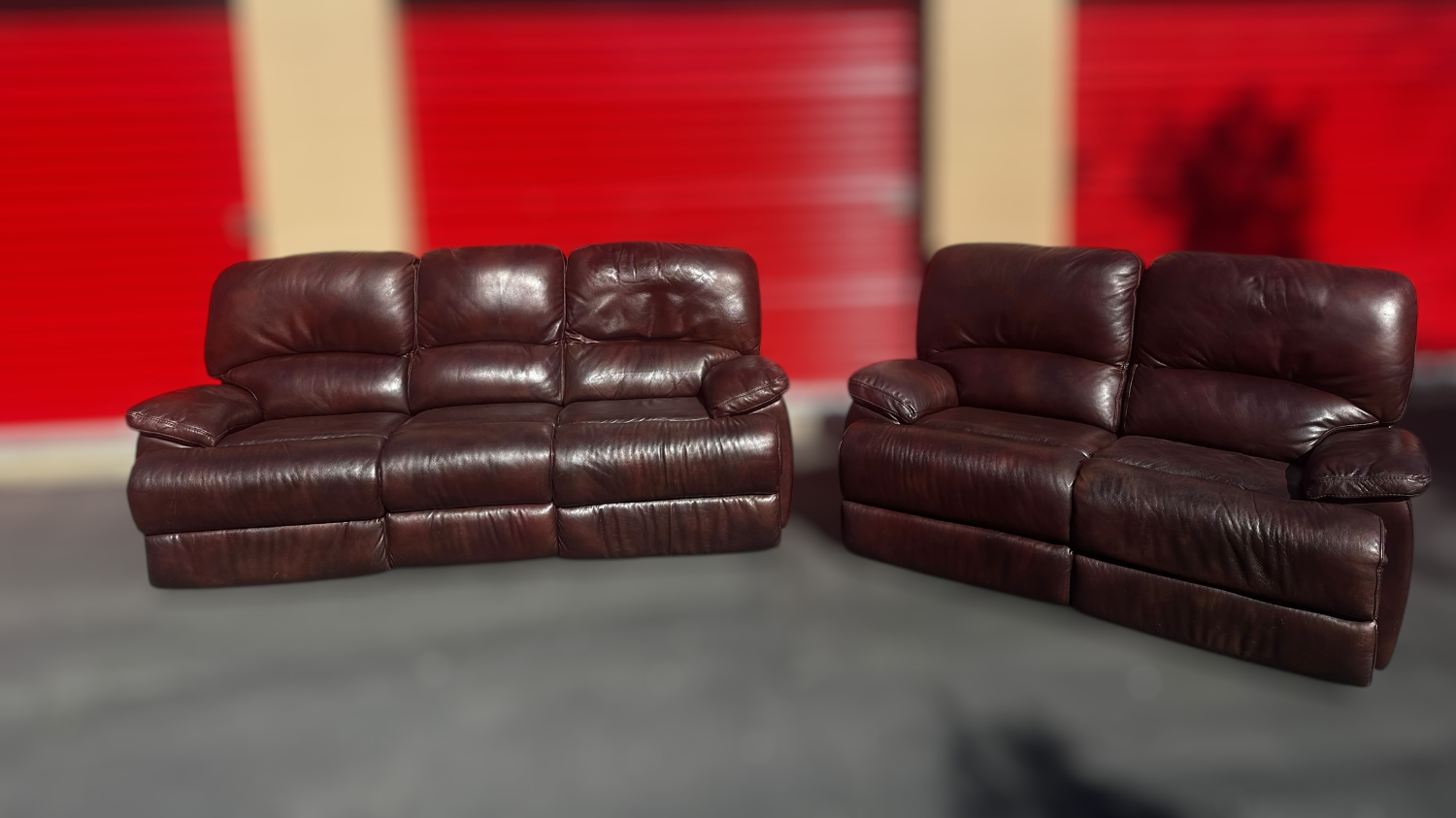 Free Delivery Brown electric recliner, couch/sofa and loveseat set Image #1 | Ivy Store