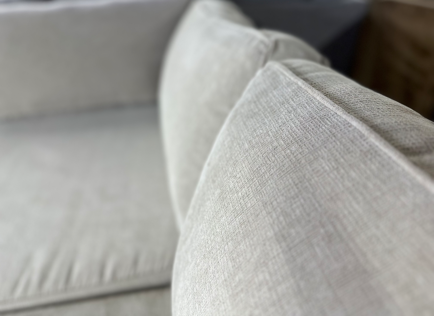 Free Delivery ivory Macys 4-piece U shape sectional couch image | Ivy Store