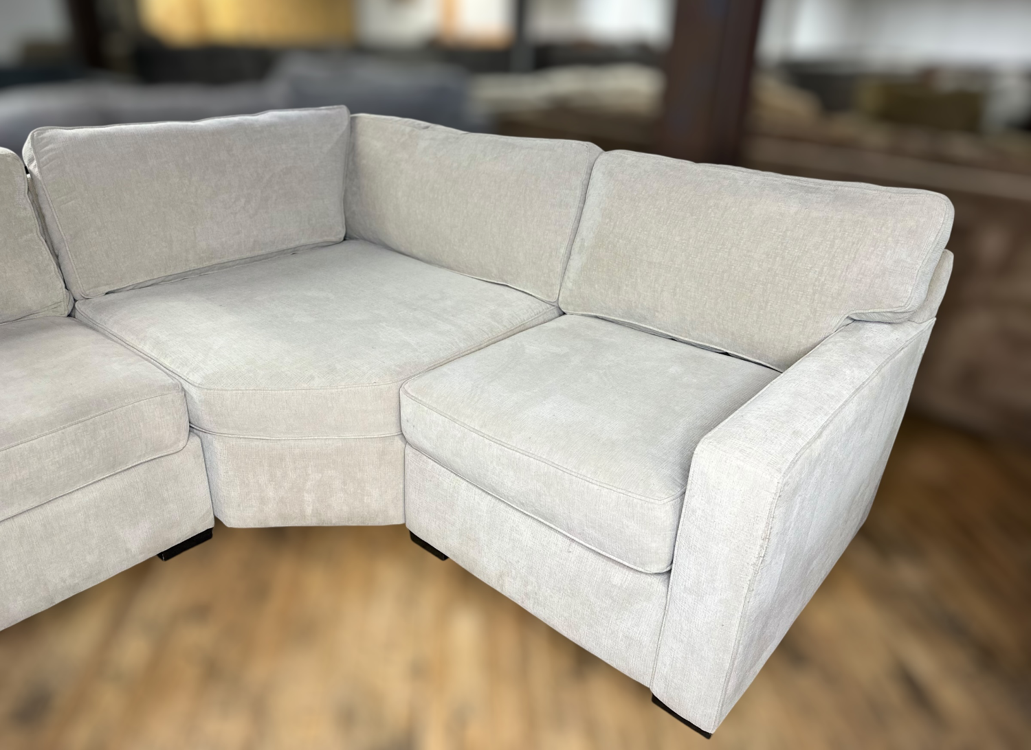 Free Delivery ivory Macys 4-piece U shape sectional couch image | Ivy Store