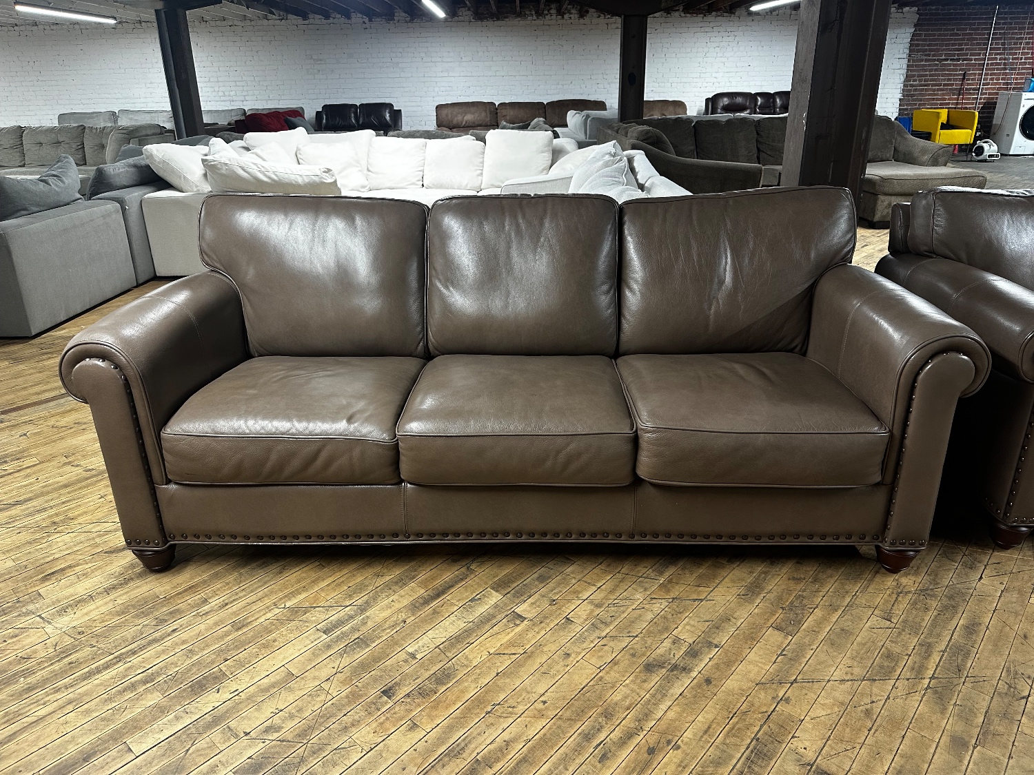 Delivery Available Macys leather sofa loveseat set Image #2 | Ivy Store