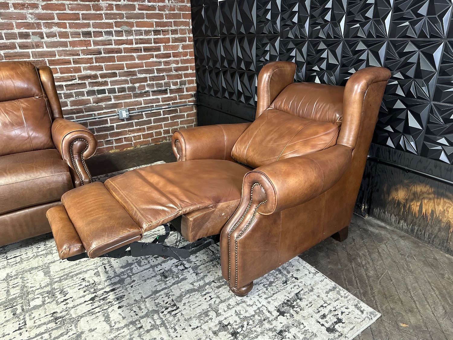 Free Delivery- brown leather recliner sofa/couch + chair retails 2598 image | Ivy Store