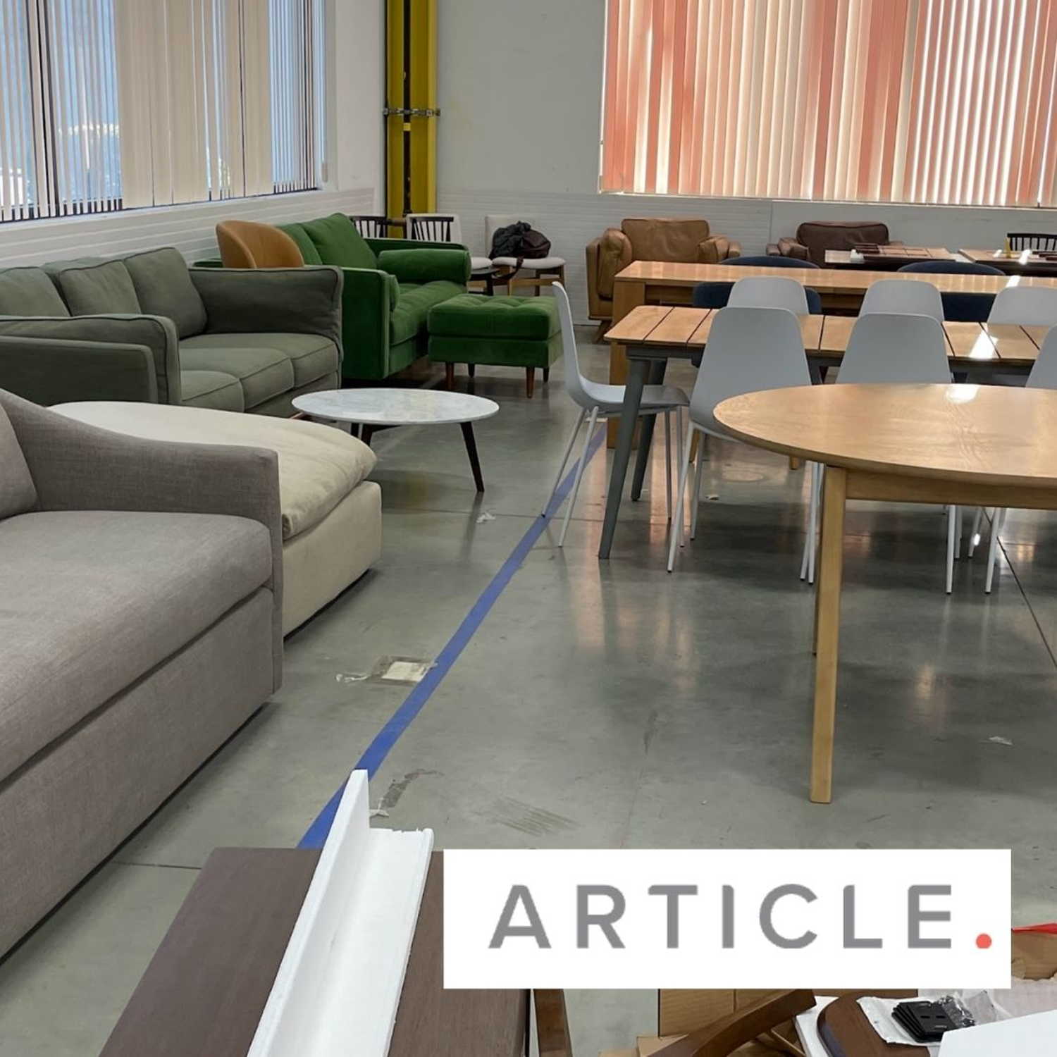 ARTICLE - Abisko Right Facing Sectional | 🚛 WHITE GLOVE DELIVERY image | Ivy Store