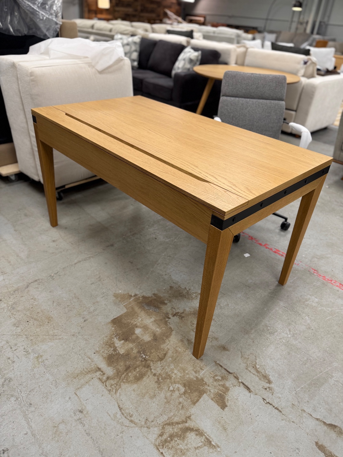 ARTICLE - Madera Desk (Oak) | 🚛 WHITE GLOVE DELIVERY image | Ivy Store