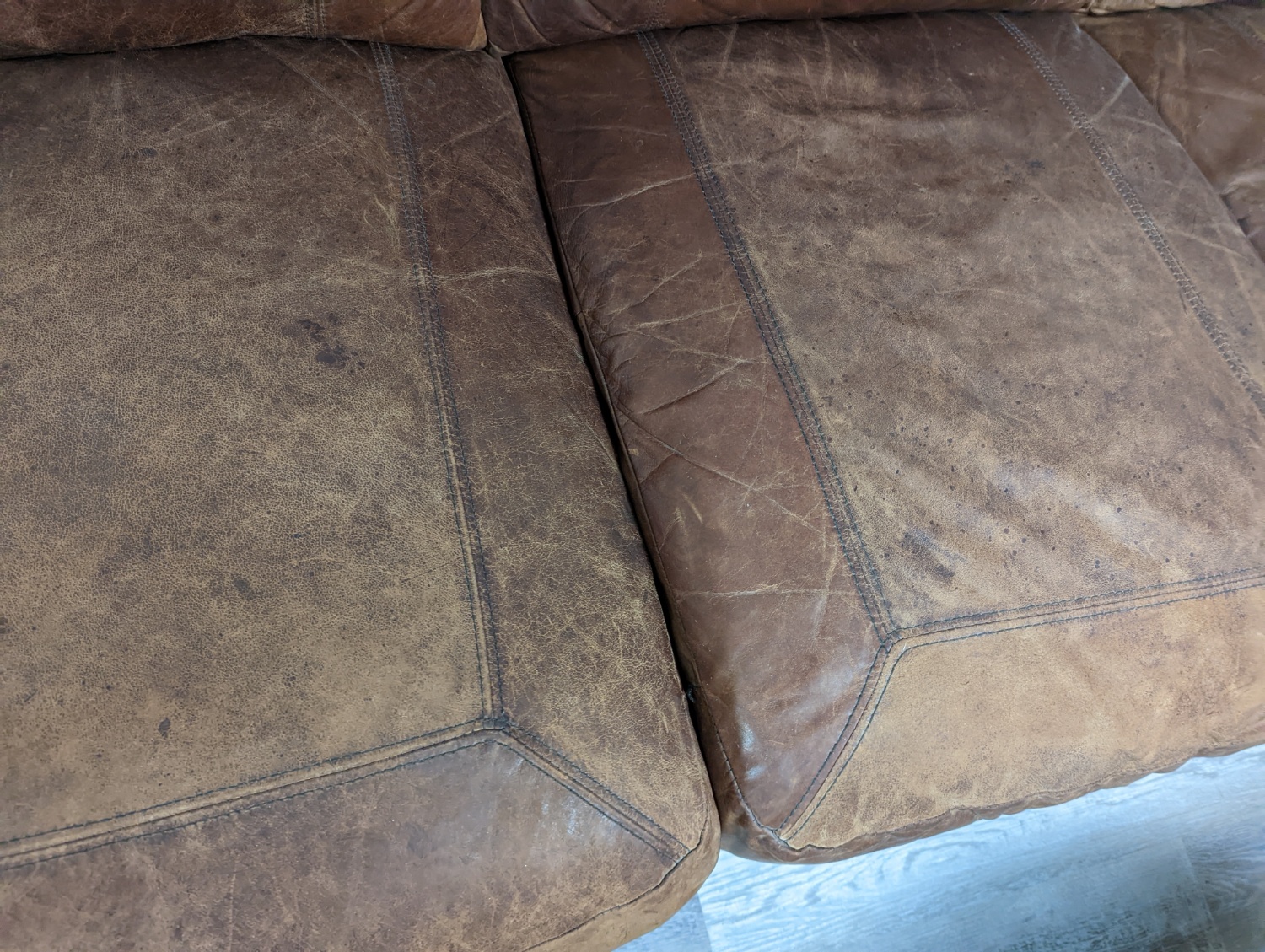 Rooms To Go Brown Leather Sofa - Free Delivery Throughout Omaha image | Ivy Store
