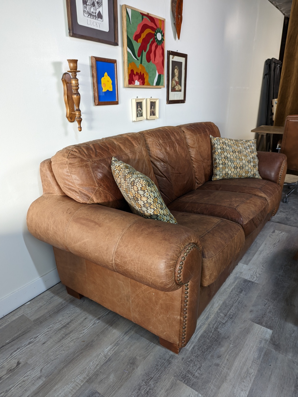 Rooms To Go Brown Leather Sofa - Free Delivery Throughout Omaha image | Ivy Store