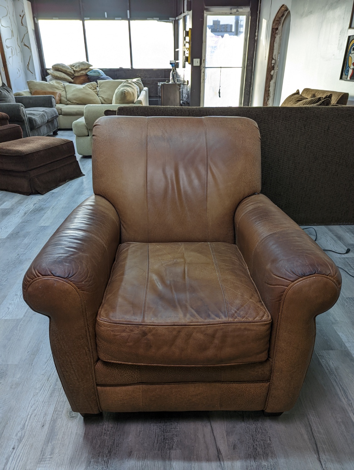 Bassett Furniture Leather Chair - Free Delivery Throughout Omaha Metro Image #2 | Ivy Store