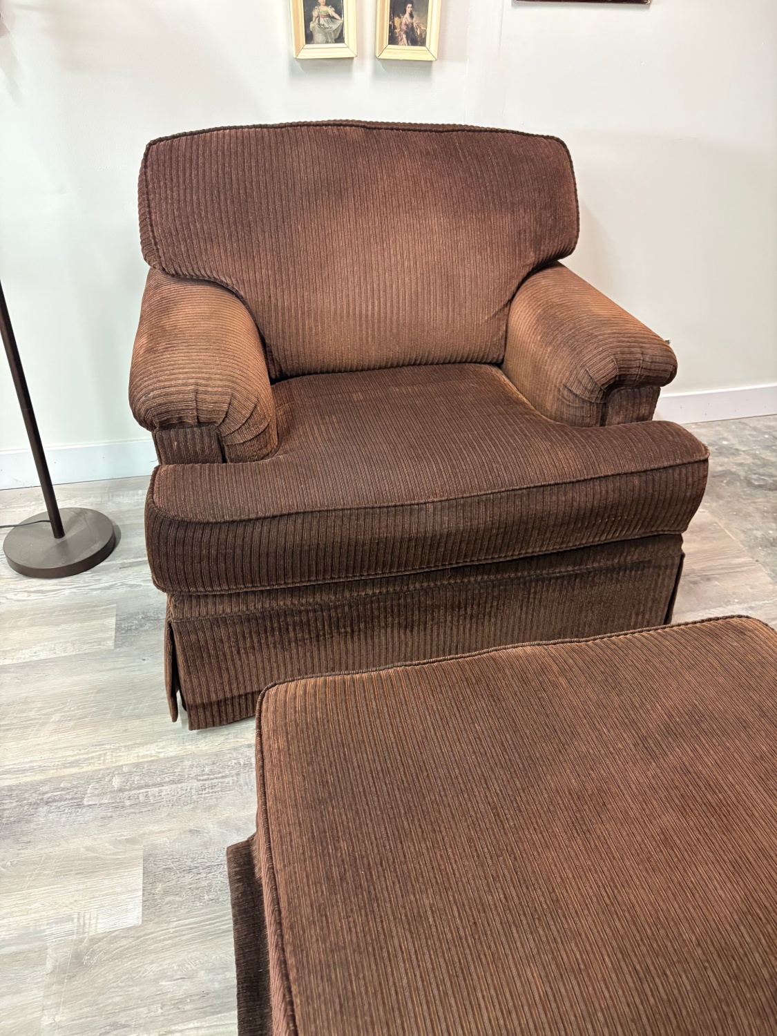 Flexsteel Oversized Chair and Ottoman - Free Delivery Throughout Image #2 | Ivy Store