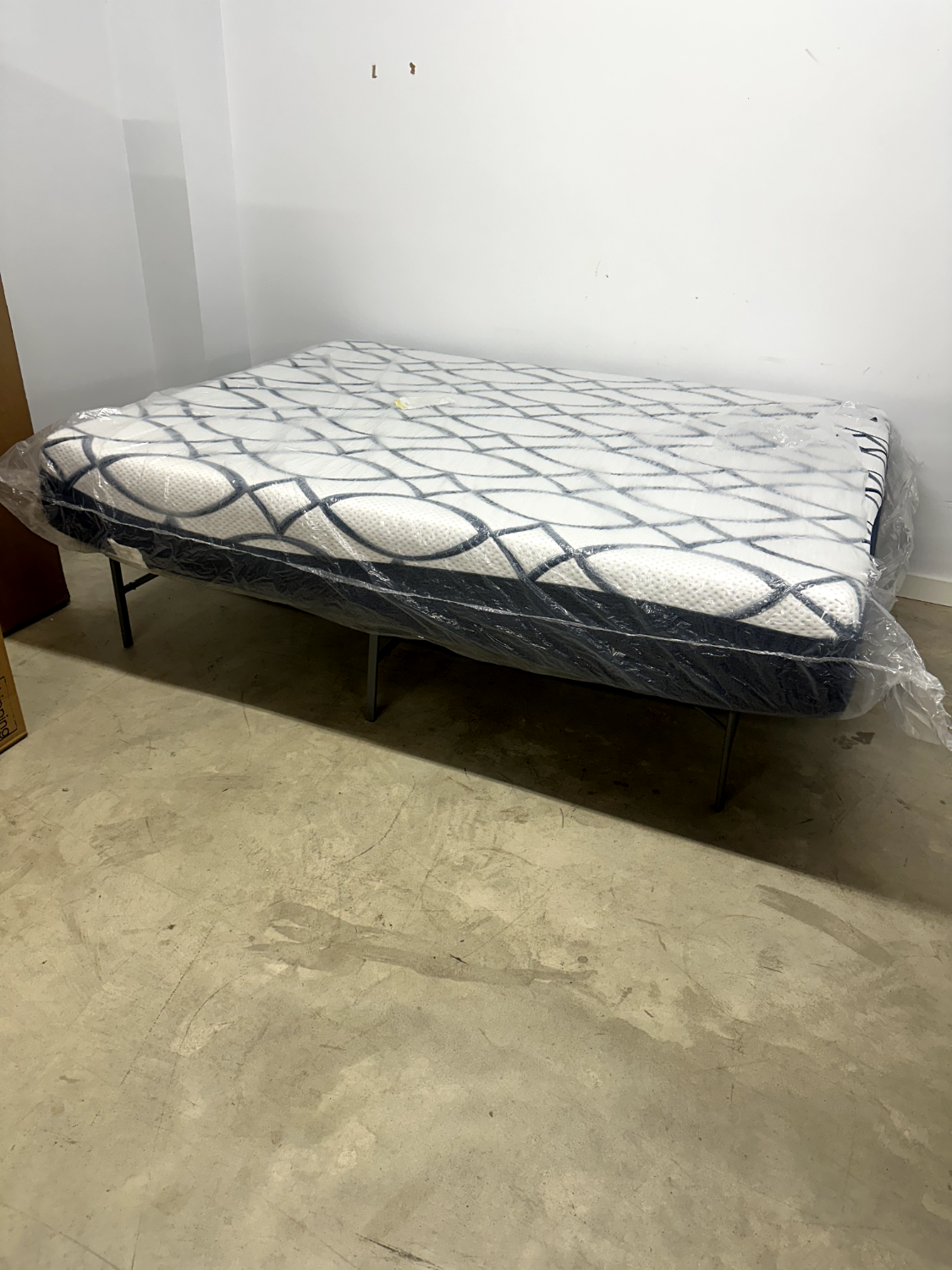 Brand New Mattress - Delivery Available and Financing Available! Image #2 | Ivy Store