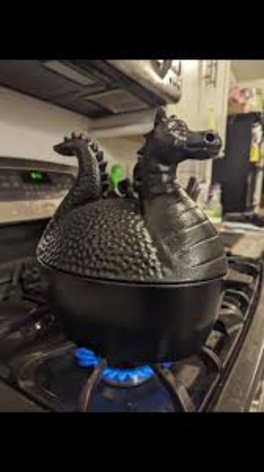 Cast Iron Rust Resistant Dragon Wood Stove Steamer in Matte Black image | Ivy Store