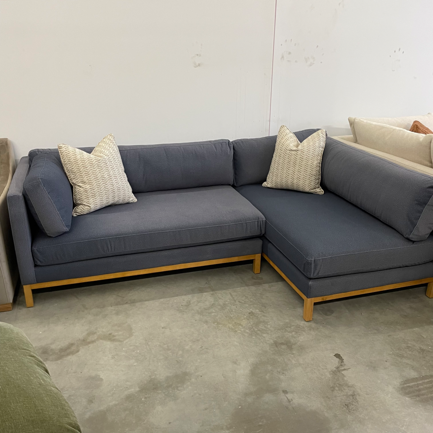 LIKE NEW Interior Define Jasper Sofa w/ Chaise image | Ivy Store