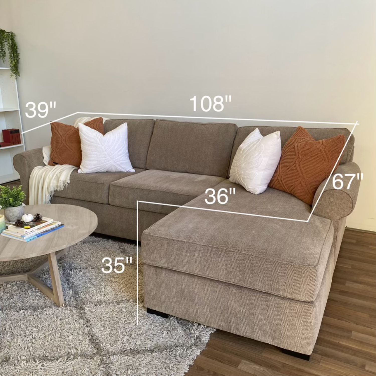LIKE NEW Raymour & Flanigan 2 Piece Sectional in Beige Image #2 | Ivy Store