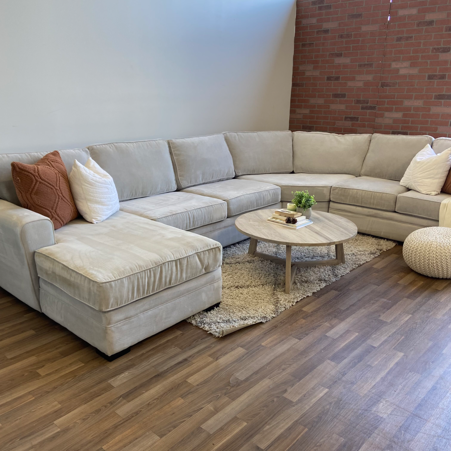 sectional couch - delivery available  Image #1 | Ivy Store