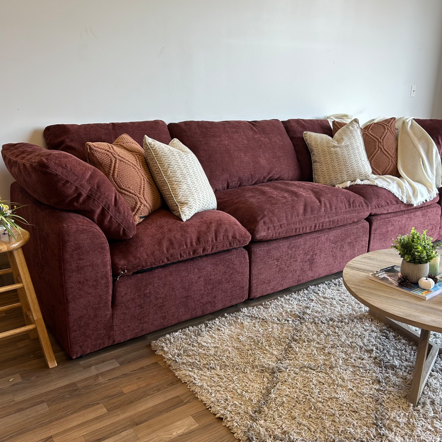 Couch sofa Joybird Bryant - Delivery Available image | Ivy Store