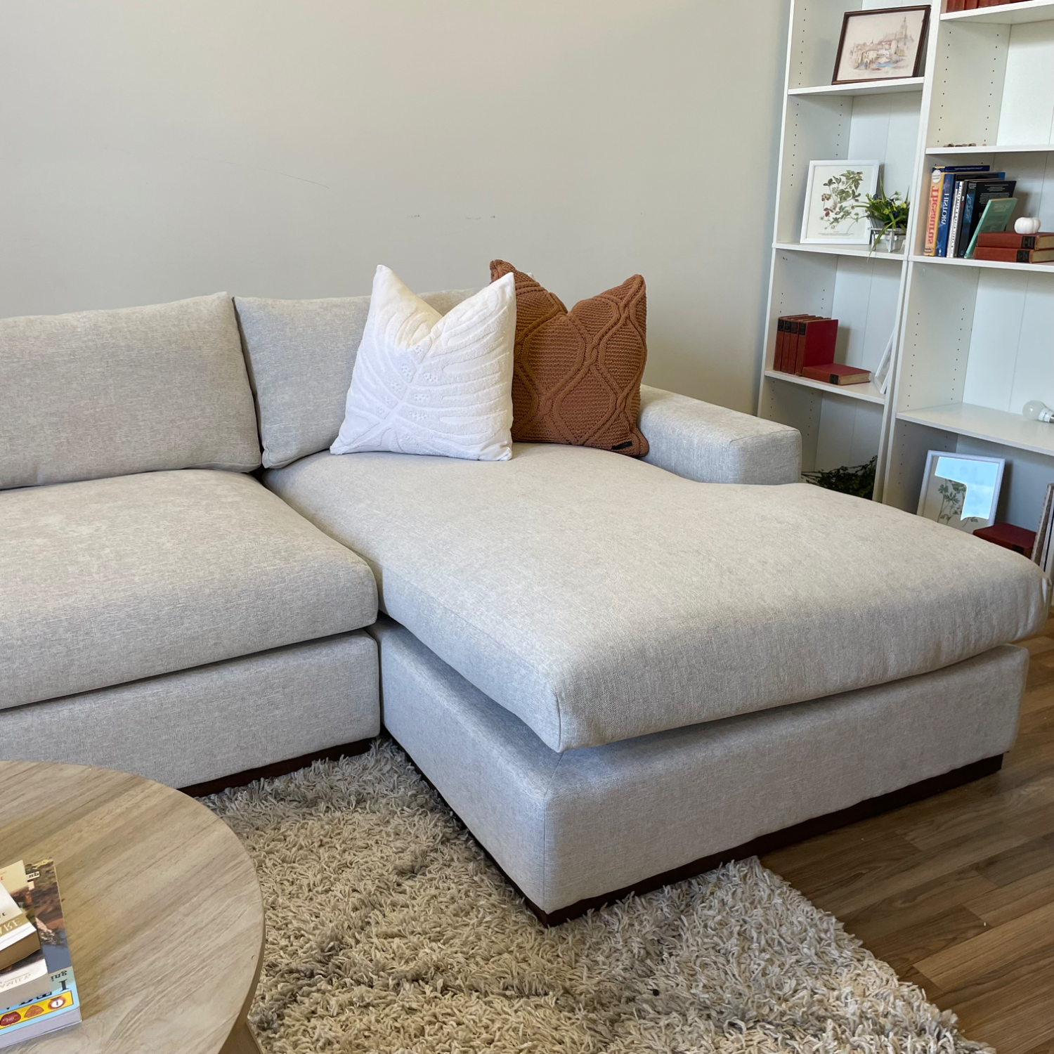 Sectional couch Joybird Holt Gray - delivery available  Image #2 | Ivy Store