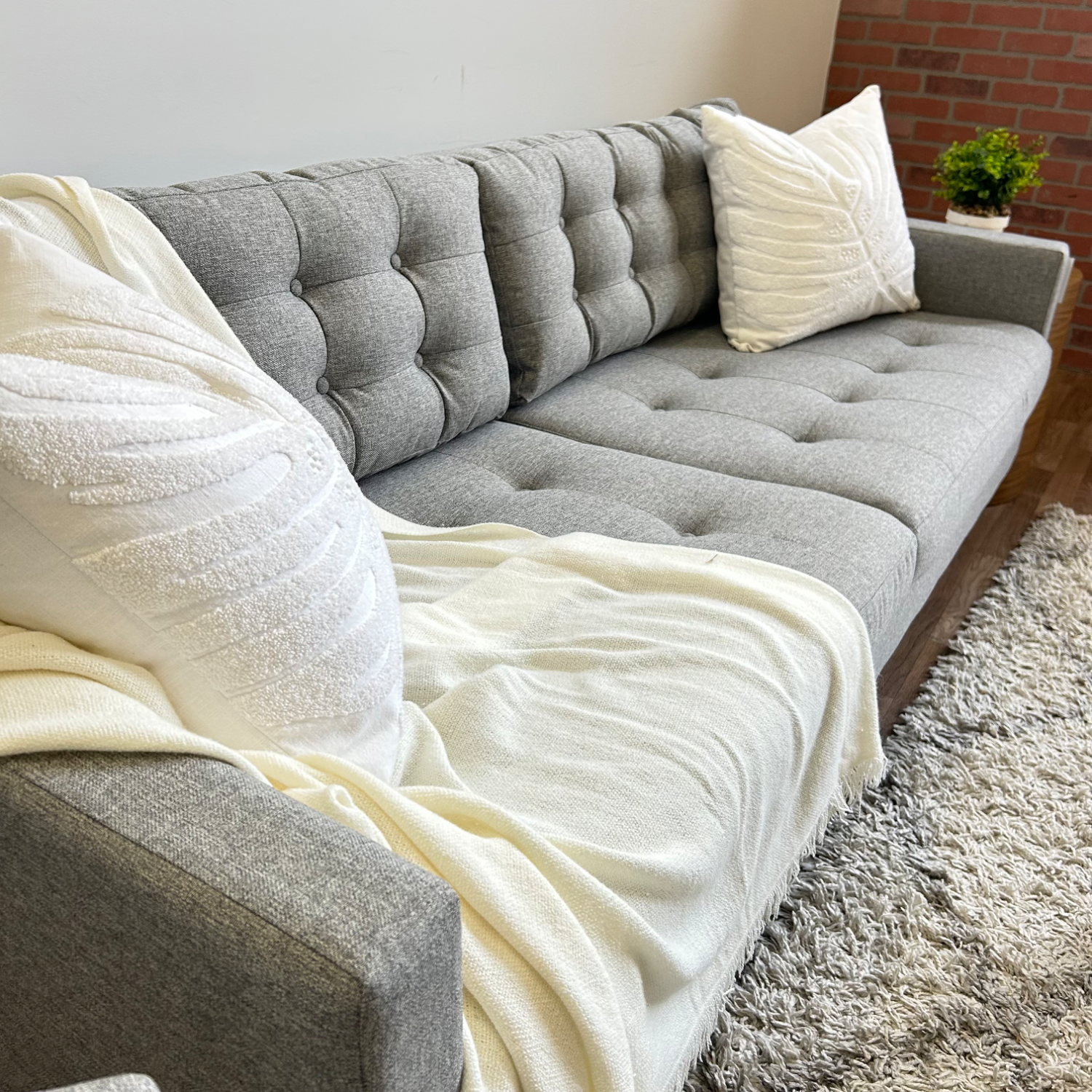 sectional couch Joybird Eliot- delivery available  Image #2 | Ivy Store