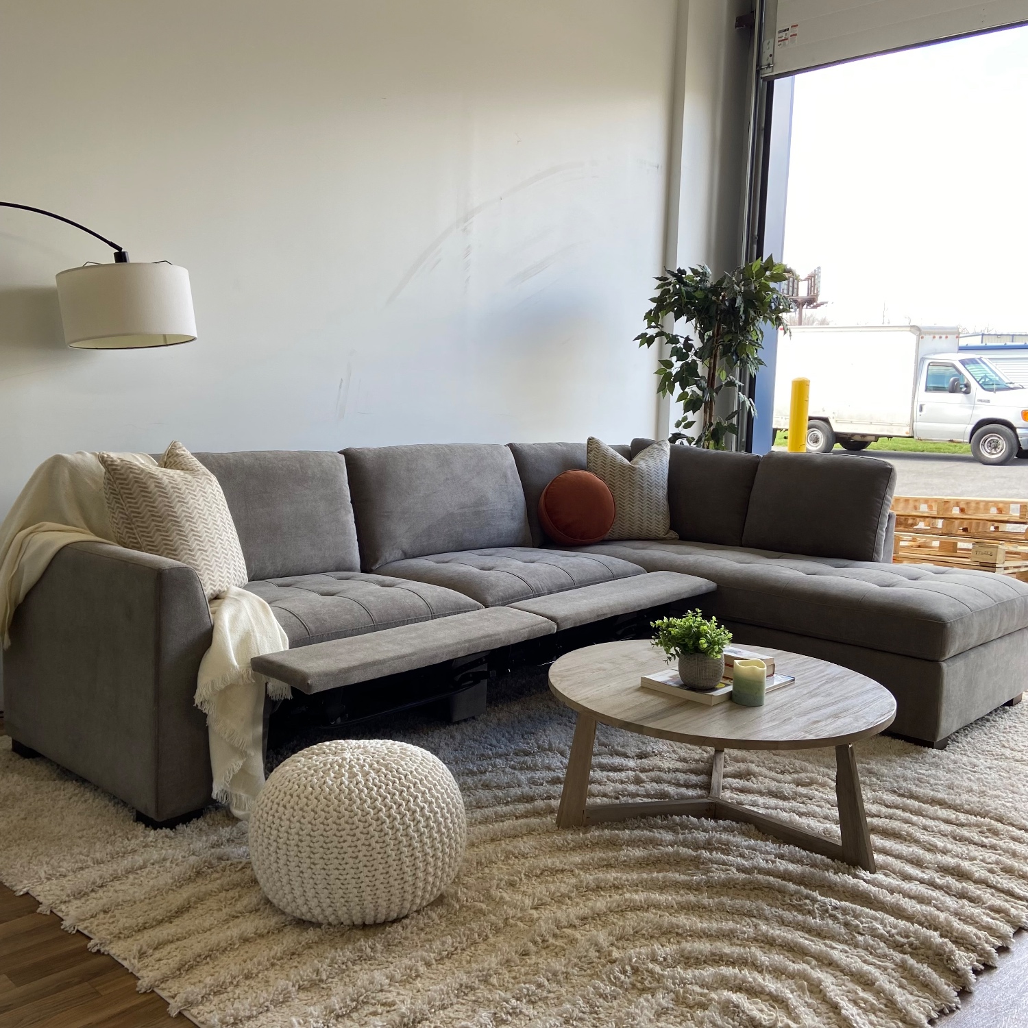 Thomasville Sectional Recliner Couch image | Ivy Store