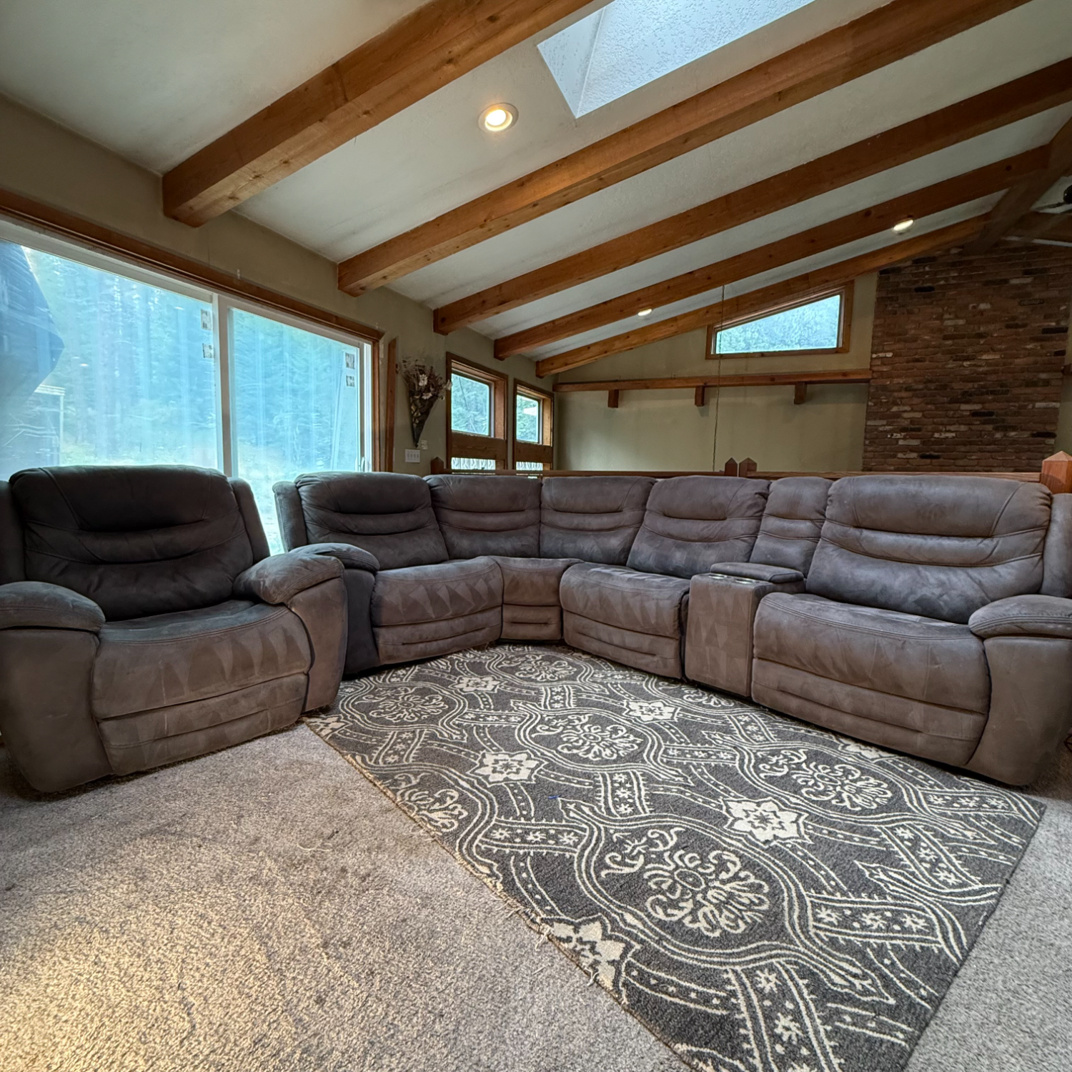 Sectional Couch Can Deliver Image #1 | Ivy Store