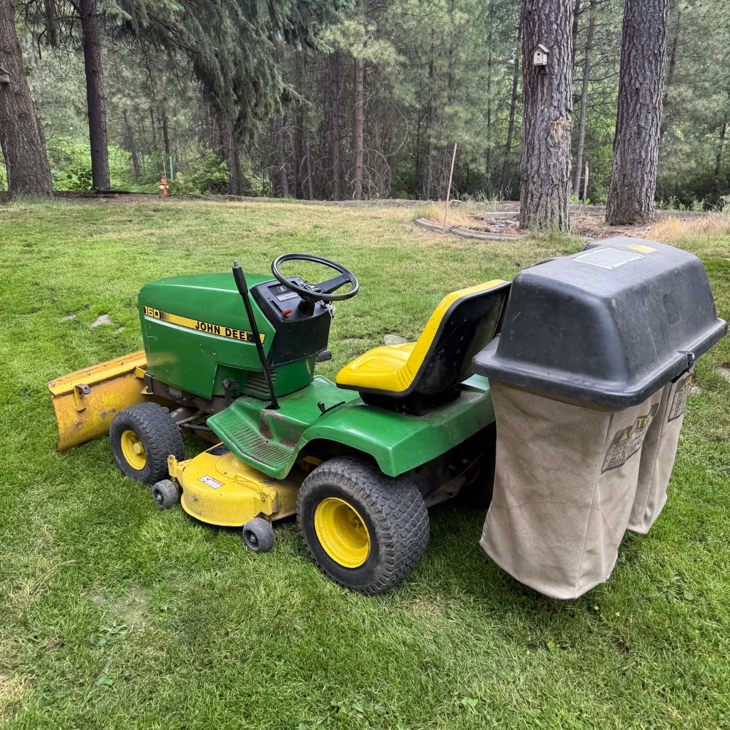 Riding Lawn Mower Image #1 | Ivy Store