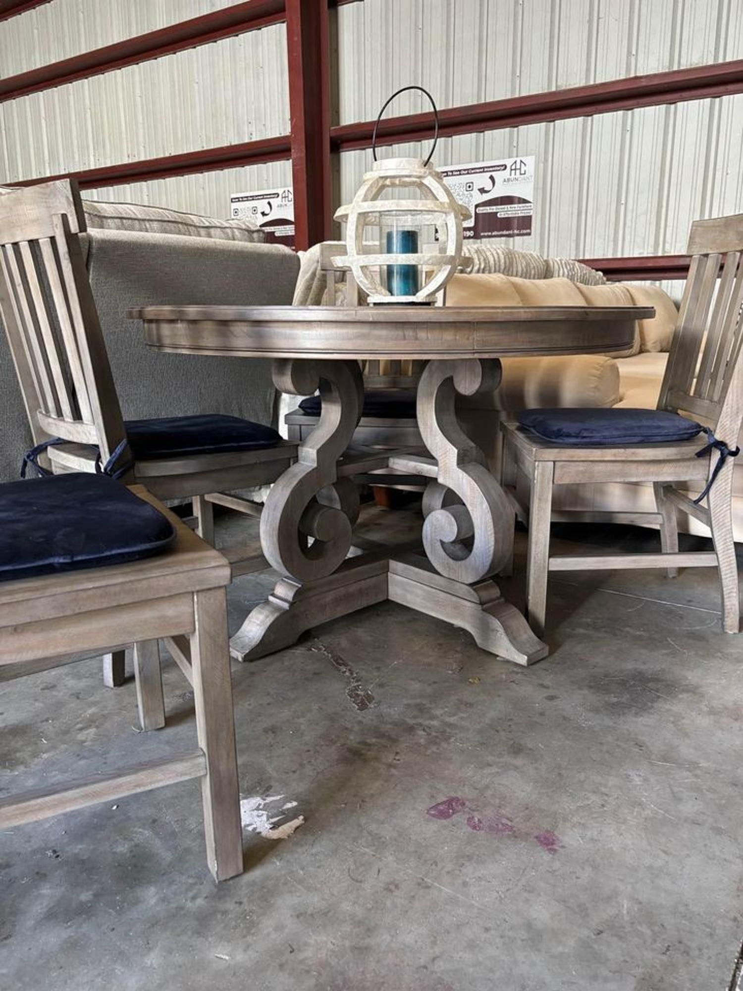 Gray Wooden Dining Table! Super Attractive and Well Made! DELIVERY AVAILABLE!!! Image #2 | Ivy Store
