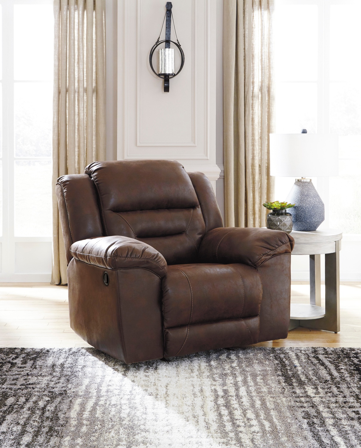 🛋️ Manual Recliner – Plush, Oversized Comfort – Brand New! Image #2 | Ivy Store