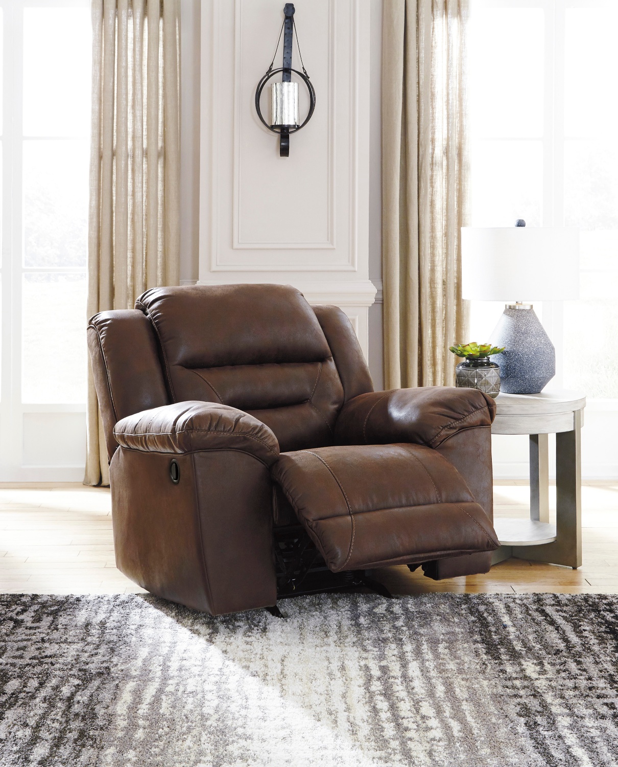 🛋️ Manual Recliner – Plush, Oversized Comfort – Brand New! Image #1 | Ivy Store