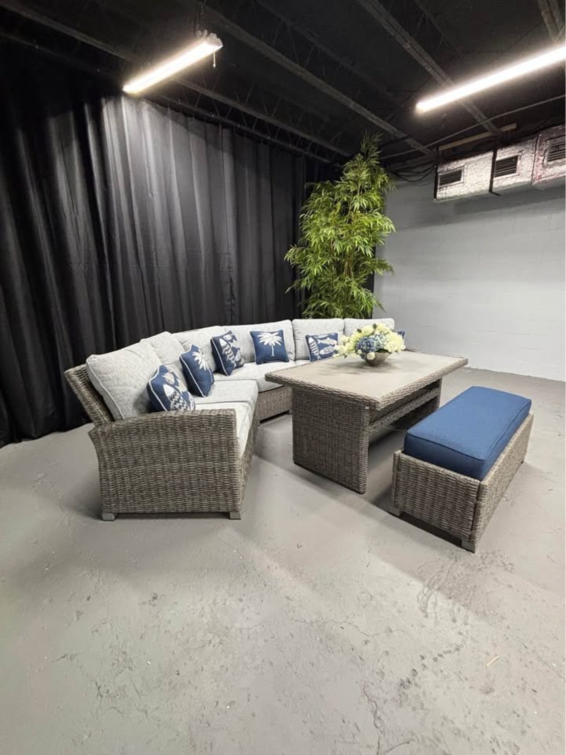 BRAND NEW! Gray Outdoor Living Set from Ashley Furniture. DELIVERY AVAILABLE! Image #1 | Ivy Store