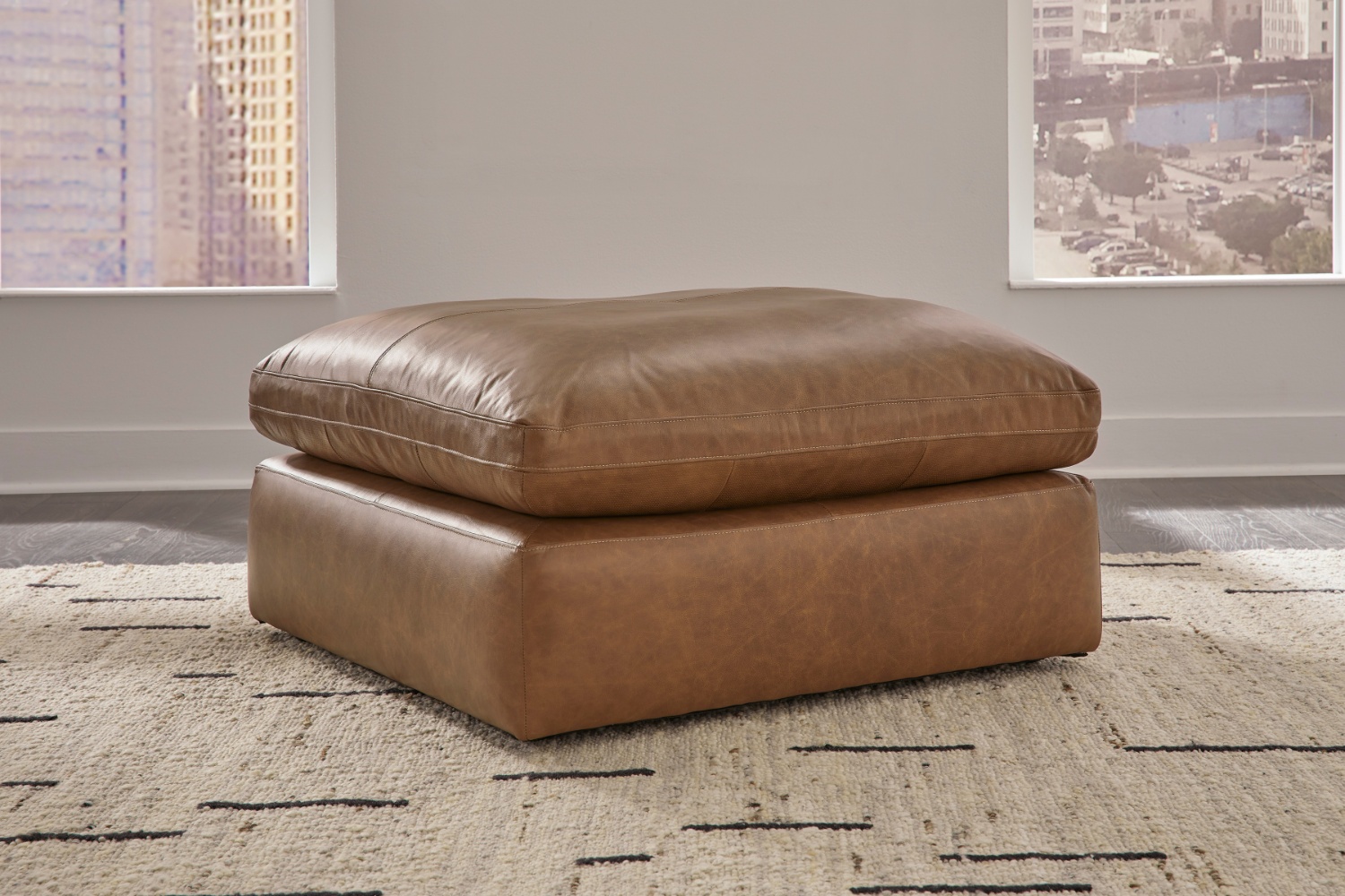 🛋️ Emilia Oversized Accent Ottoman – Genuine Leather – BRAND NEW! Image #1 | Ivy Store