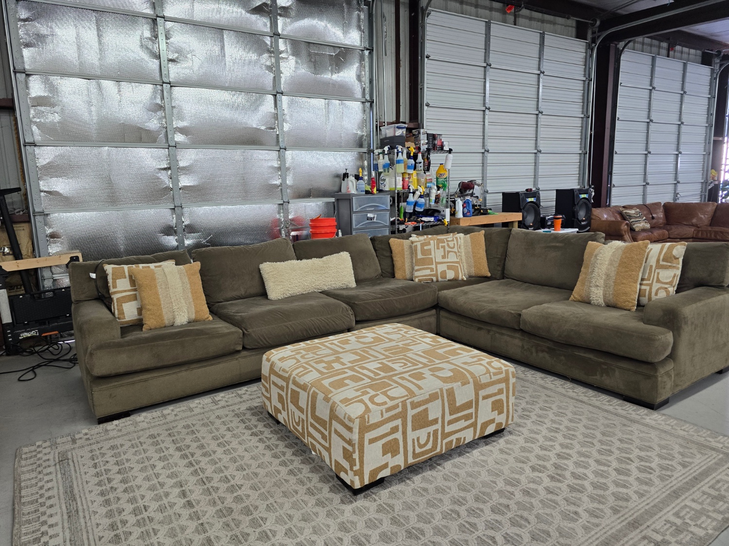 Big Brown Cindy Crawford Sectional Couch For Sale With Ottoman & pillows 🚛 CAN DELIVER TODAY 🚚 image | Ivy Store