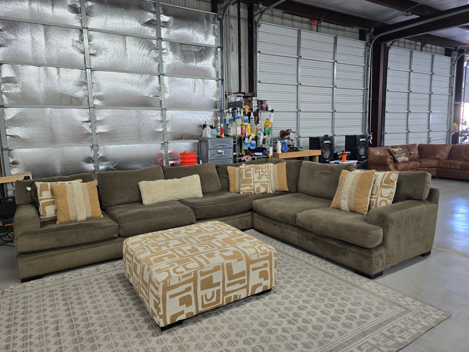 Big Brown Cindy Crawford Sectional Couch For Sale With Ottoman & pillows 🚛 CAN DELIVER TODAY 🚚 image | Ivy Store