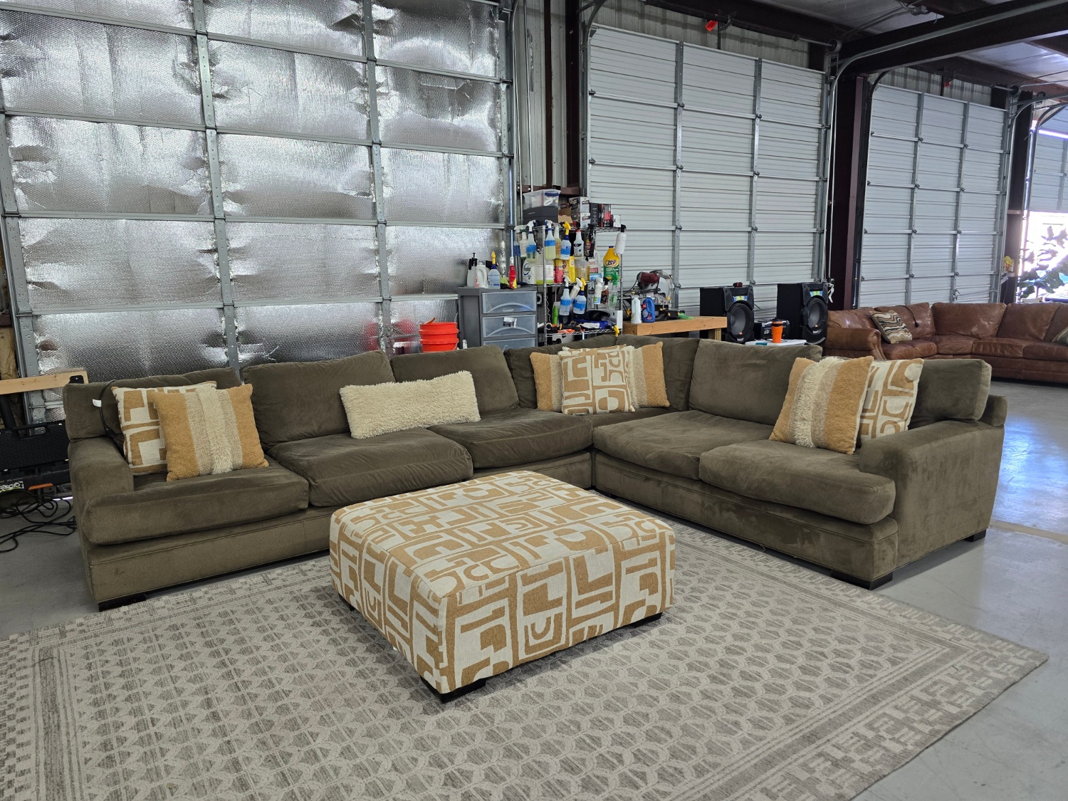 Big Brown Cindy Crawford Sectional Couch For Sale With Ottoman & pillows 🚛 CAN DELIVER TODAY 🚚 image | Ivy Store