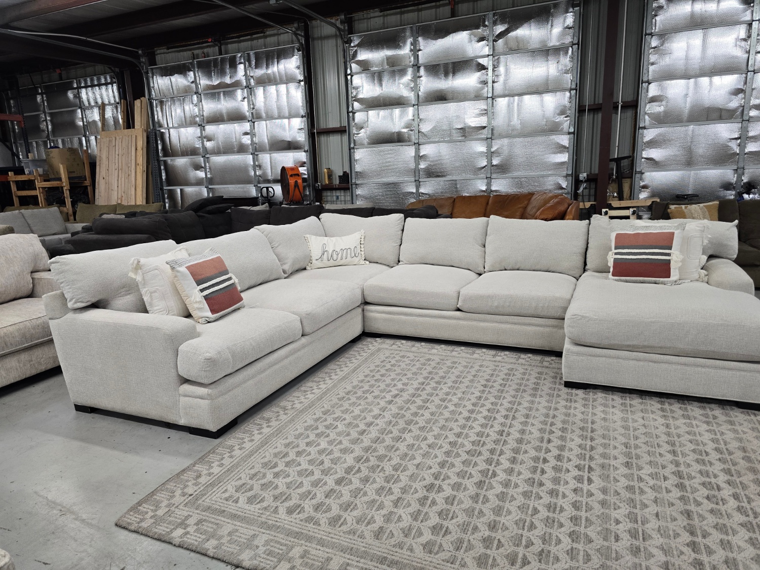 Huge U-shaped Cindy Crawford Beige Sectional Couch 🚛 CAN DELIVER TODAY 🚚 Image #1 | Ivy Store