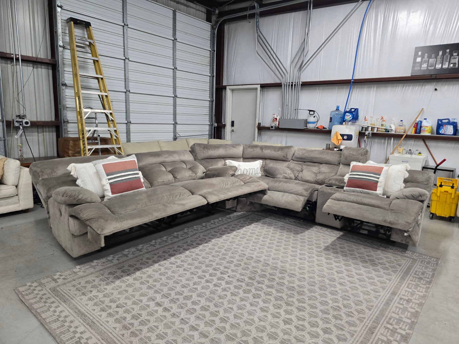Large Gray Power Reclining Sectional Couch For Sale With 🚚 SAME DAY DELIVERY 🚛 Image #2 | Ivy Store