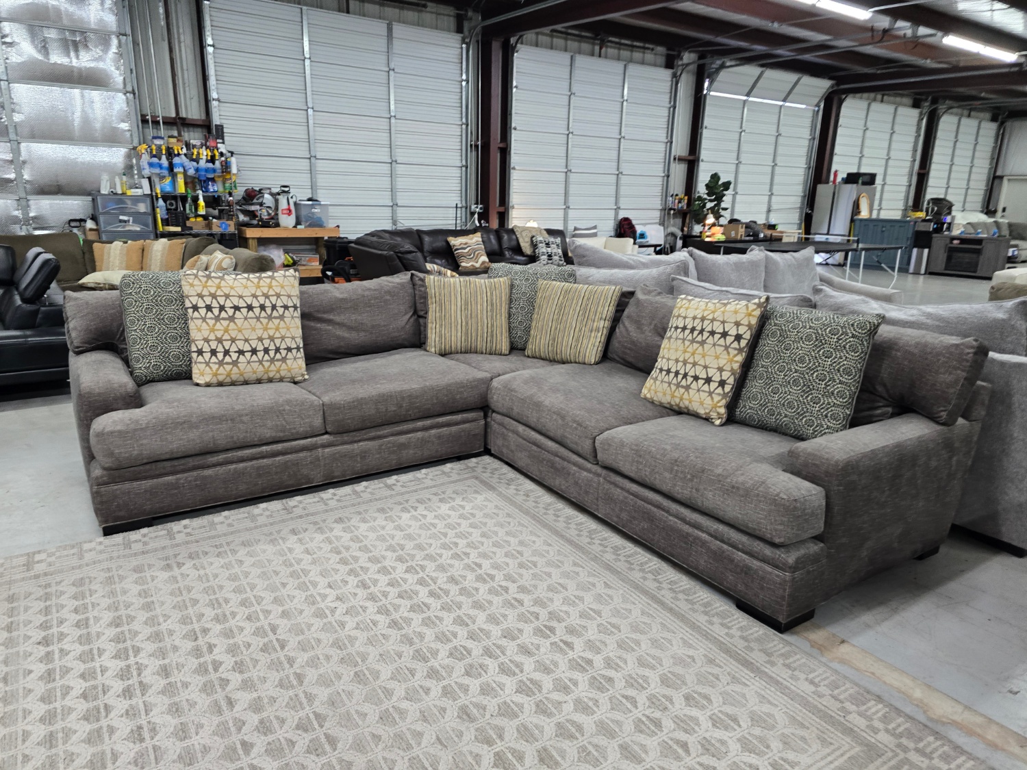Huge Oversized Brown Cindy Crawford Sectional Couch 🚛 FAST SAME DAY DELIVERY! 🚚 image | Ivy Store