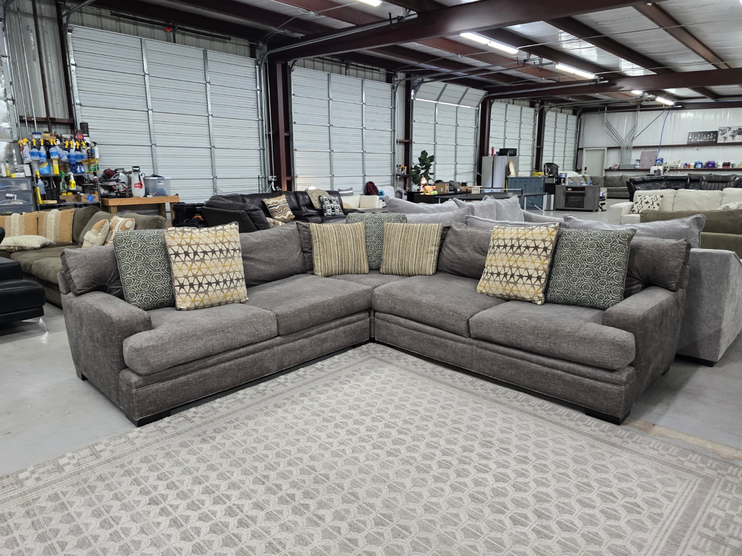 Huge Oversized Brown Cindy Crawford Sectional Couch 🚛 FAST SAME DAY DELIVERY! 🚚 image | Ivy Store