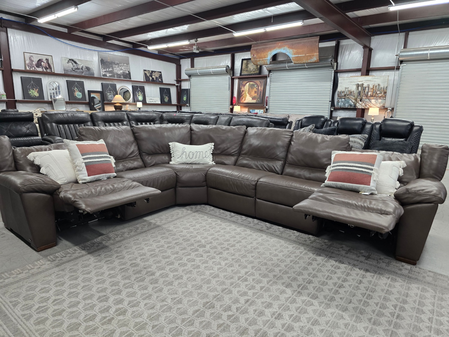 Natuzzi Leather Sectional Couch For Sale with 🚛 FAST SAME DAY DELIVERY! 🚚 image | Ivy Store