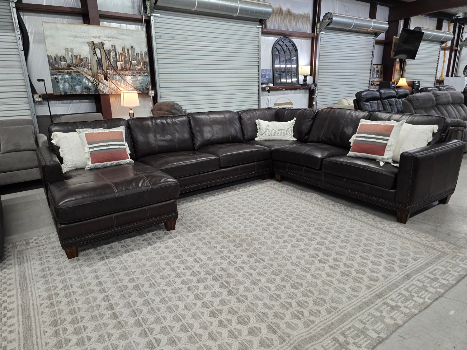 Flexsteel Latitudes Genuine Leather Sectional – Excellent Condition! 🚛 FAST SAME DAY DELIVERY! 🚚 Image #1 | Ivy Store