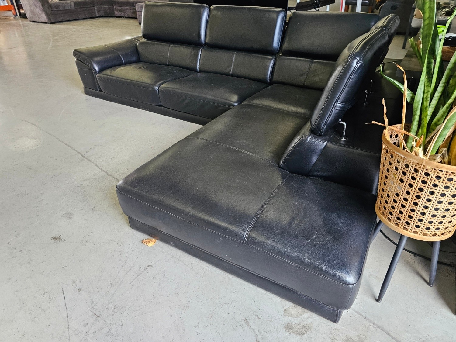 Dark Leather Sectional for sale with 🚛 FAST SAME DAY DELIVERY! 🚚 Image #1 | Ivy Store