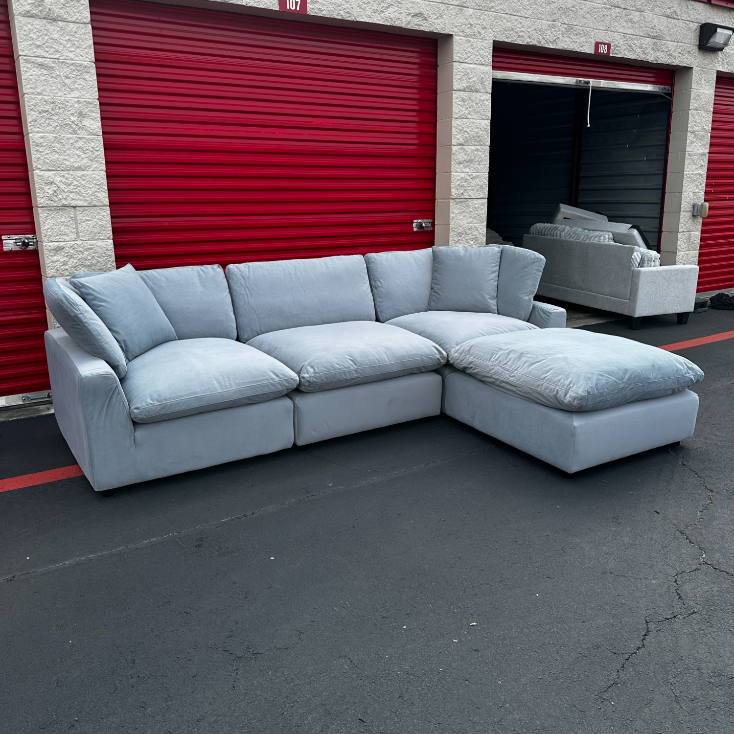 New Sectional Couch Sky Cloud (Free Delivery!) Image #2 | Ivy Store