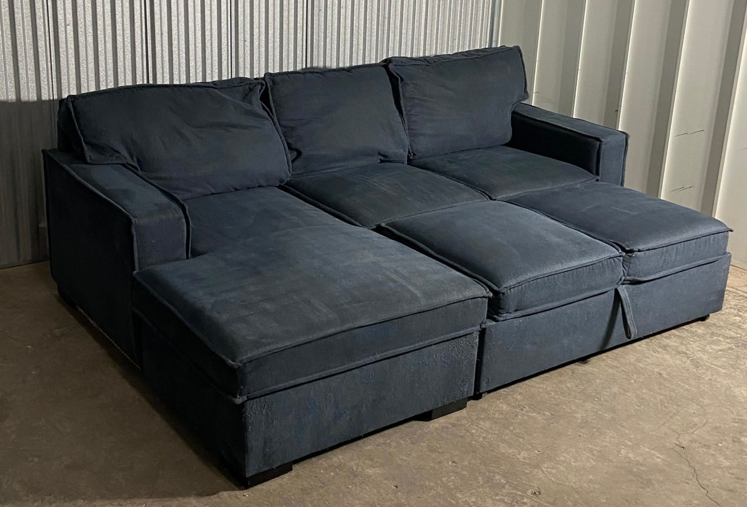 (Delivery Available) Bob's Furniture Sleeper Couch image | Ivy Store
