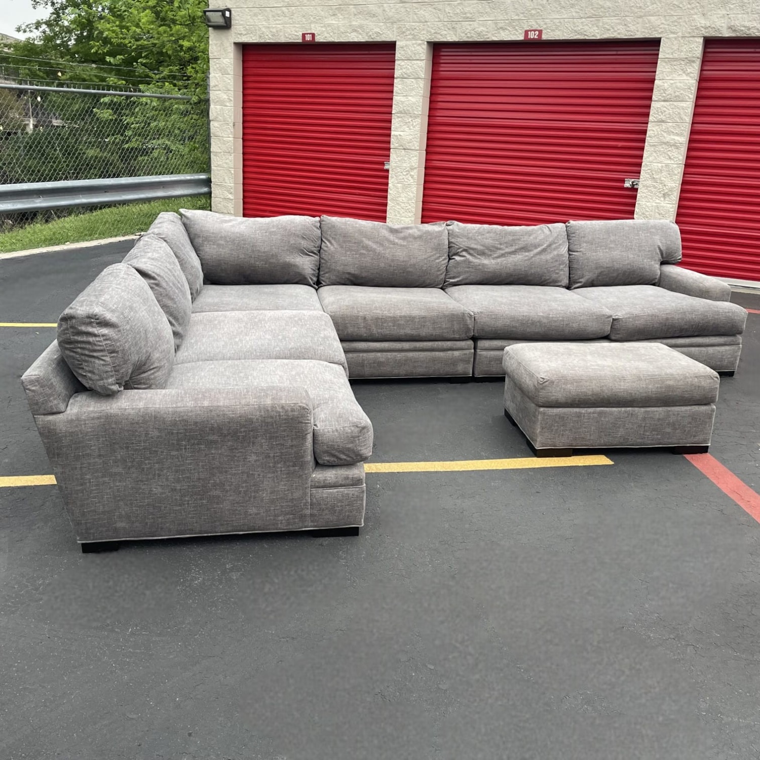 Cindy Crawford 5-pc Sectional Couch with Ottoman Image #2 | Ivy Store