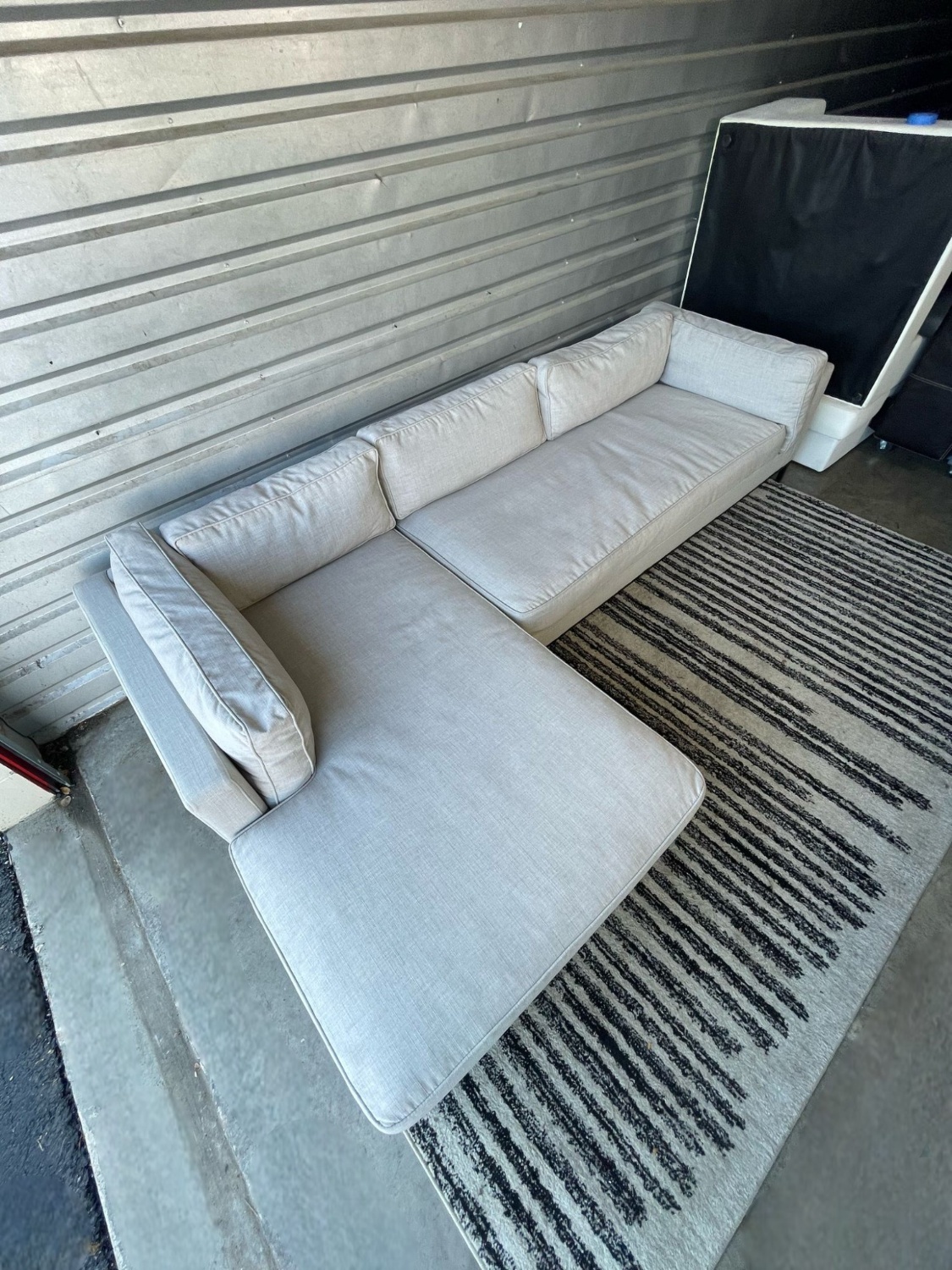 Light Beige Sectional Couch image | Ivy Store