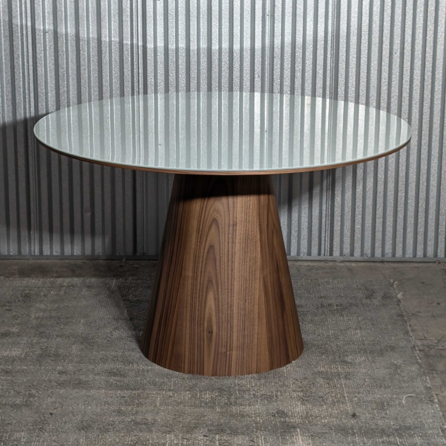 Castlery Theo Round Dining Table Image #1 | Ivy Store