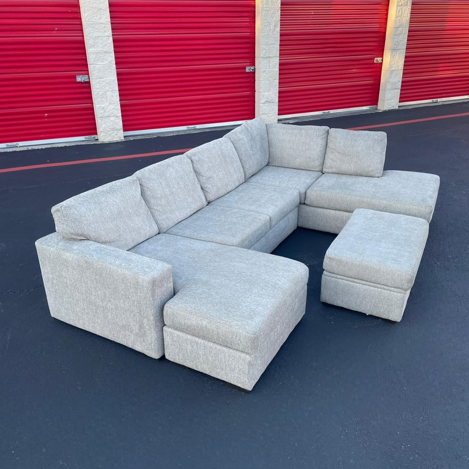 Sectional Couch with Chaise and Ottoman Image #2 | Ivy Store
