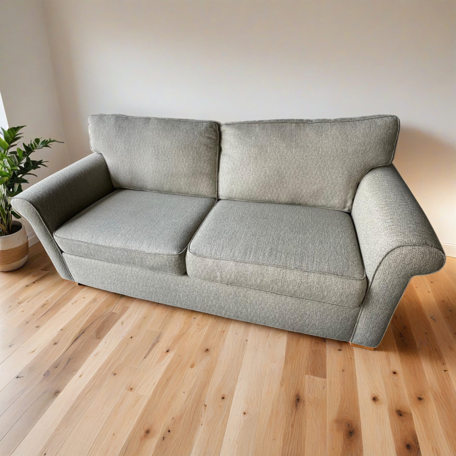 Havertys Sofa image | Ivy Store