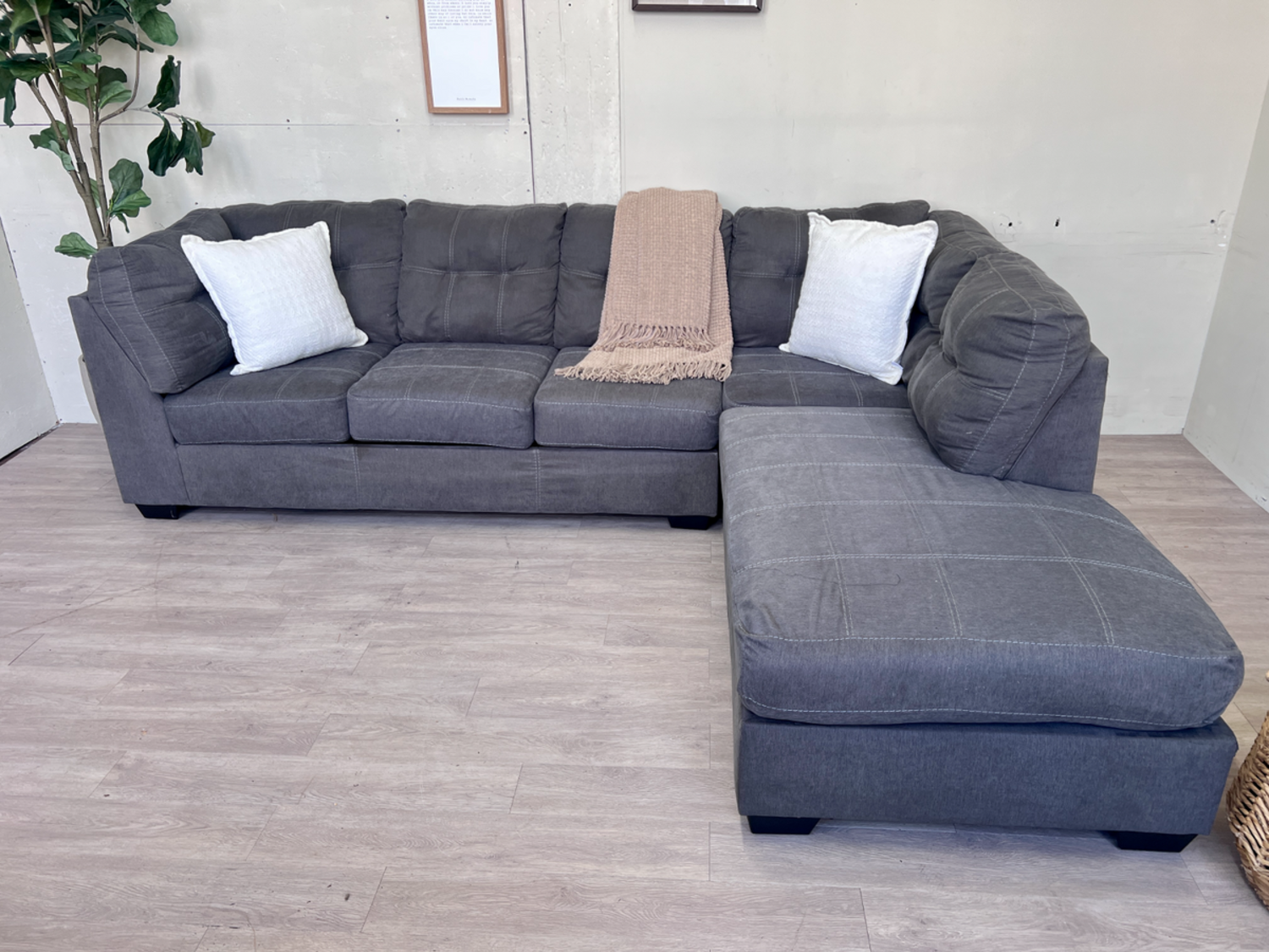 🛋 Ashley Sectional Sofa Couch 🚚 FREE DELIVERY Image #1 | Ivy Store