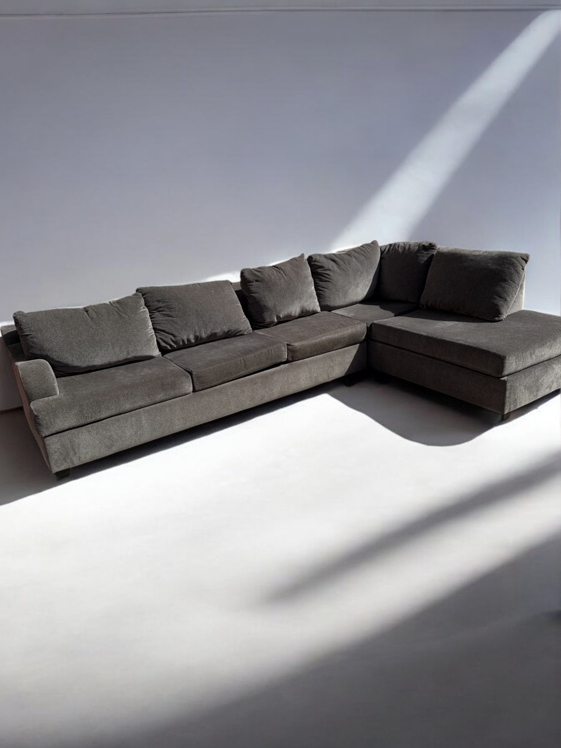 🛋 Living Spaces Sectional Sofa Couch 🚚 DELIVERY AVAILABLE Image #2 | Ivy Store