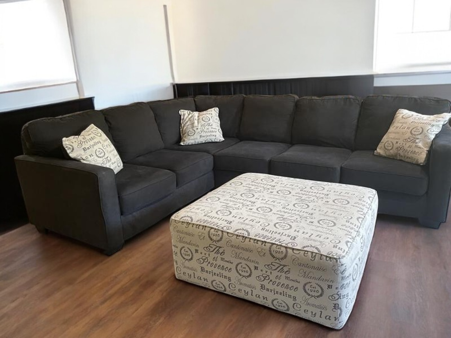 🛋 Ashley Sectional Couch 🚚 FREE DELIVERY Image #1 | Ivy Store