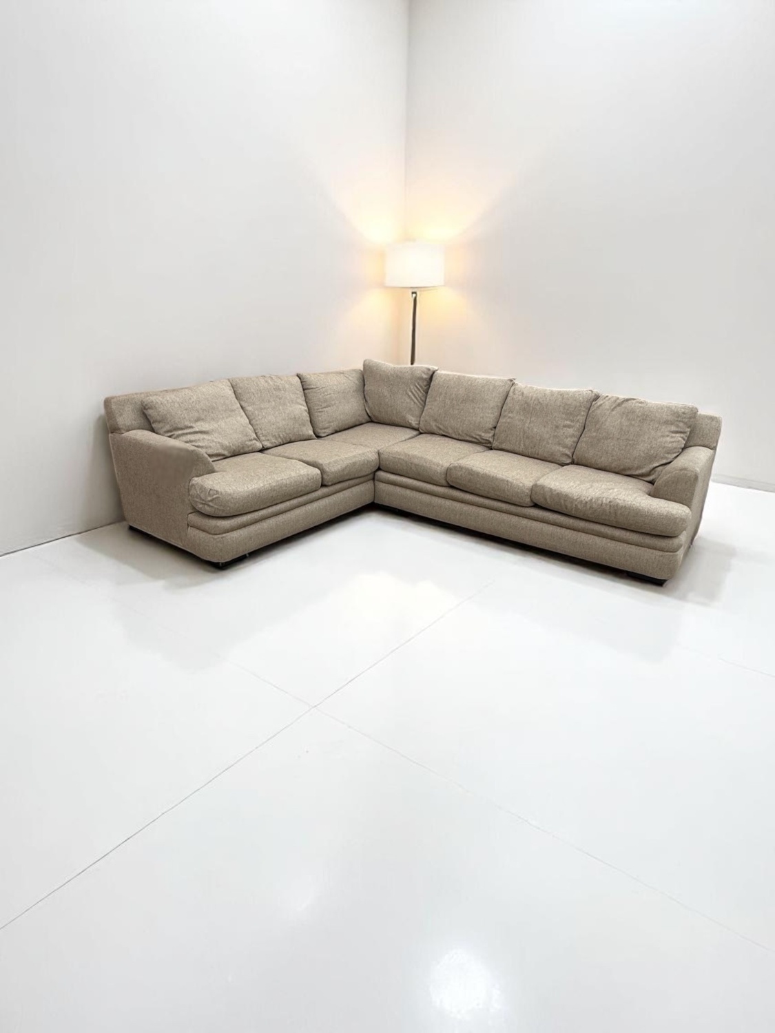 Mor Furniture Sectional | 🚛 DELIVERY AVAILABLE image | Ivy Store